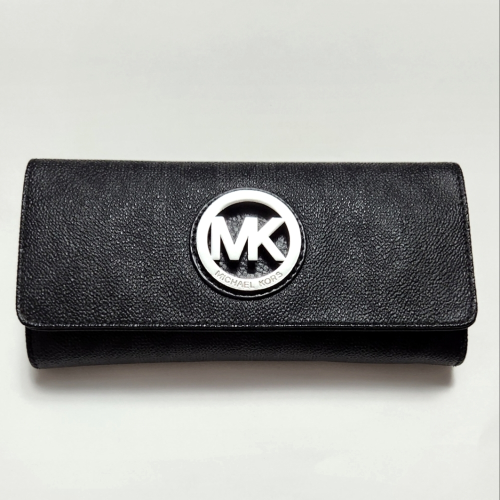 Wallet - image 1